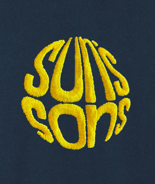 T-Shirt: sun's sons mit Stick